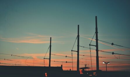 Energiledningar för att symbolisera elavtal